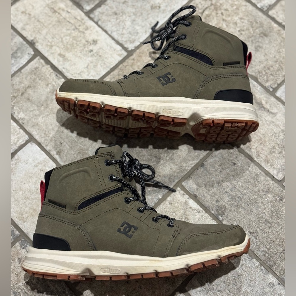 Mens Rare DC Leather Lace Up Olive Green Boots: Size 8